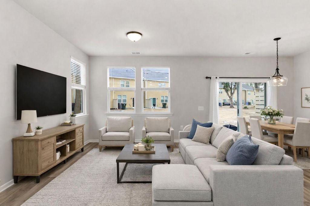 Image 6 of property listing at 8348 Child's Cove, North Charleston, SC 29418