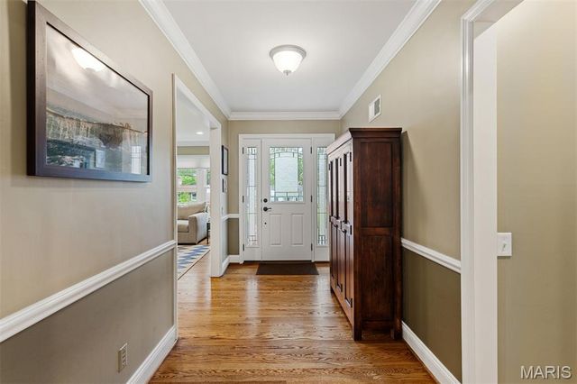 424 Geyer Forest Drive, St Louis, MO 63122