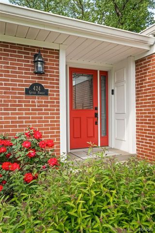 424 Geyer Forest Drive, St Louis, MO 63122