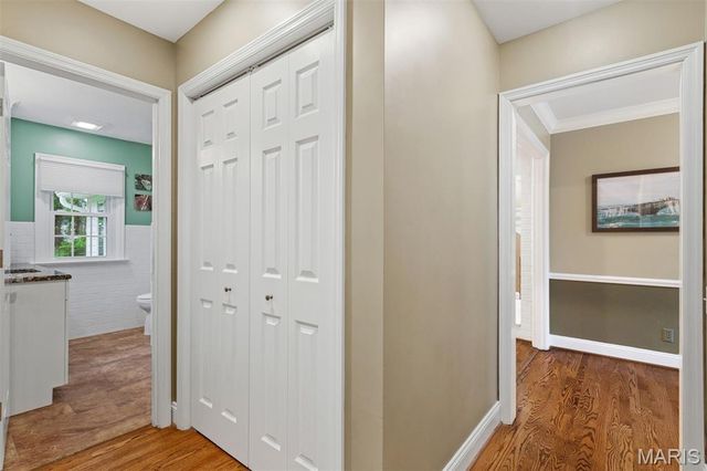 424 Geyer Forest Drive, St Louis, MO 63122