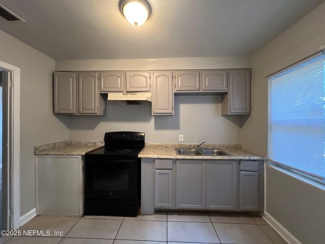 3047 W 12TH Street, Jacksonville, FL 32254