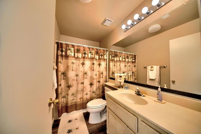 1007 Lourence Dr, Tracy, CA 95376