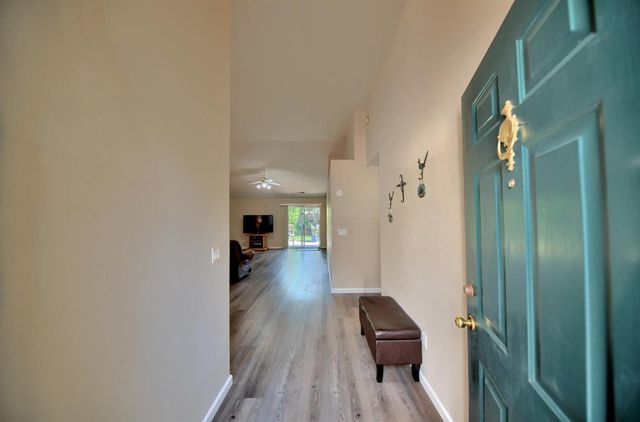 1007 Lourence Dr, Tracy, CA 95376