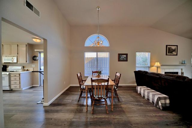 1007 Lourence Dr, Tracy, CA 95376