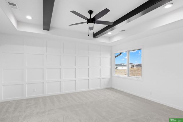 10804 S 219 Avenue, Gretna, NE 68028