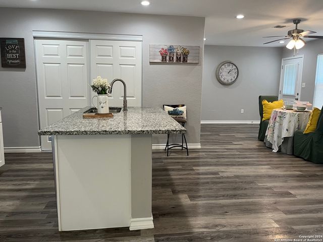 2830 CHRISTIAN DR, San Antonio, TX 78222