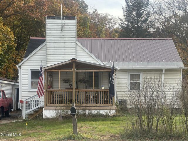 1136 Dix Avenue, Hudson Falls, NY 12839