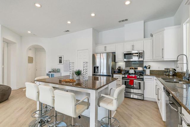 84297 Canzone Drive, Indio, CA 92203