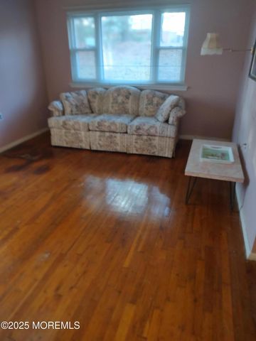 12D Snowberry Lane, Whiting, NJ 08759