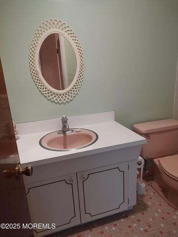 12D Snowberry Lane, Whiting, NJ 08759