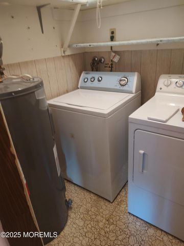 12D Snowberry Lane, Whiting, NJ 08759