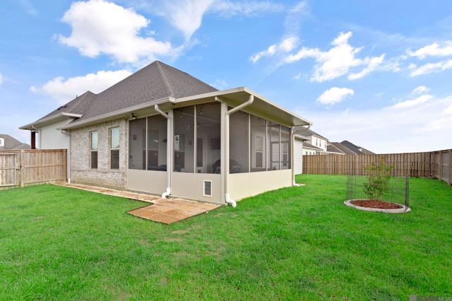 13417 Belle Prairie Dr, Geismar, LA 70734