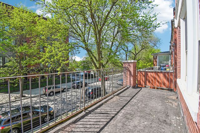 7647 S Green Street, Chicago, IL 60620