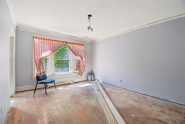7647 S Green Street, Chicago, IL 60620