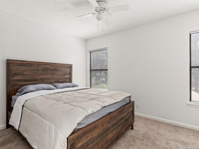 13042 Maple Park, San Antonio, TX 78249