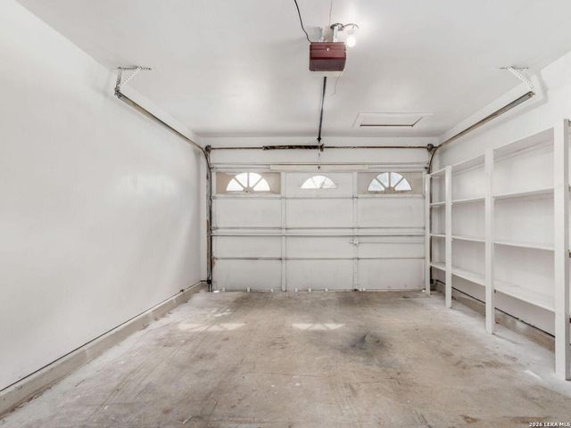 13042 Maple Park, San Antonio, TX 78249