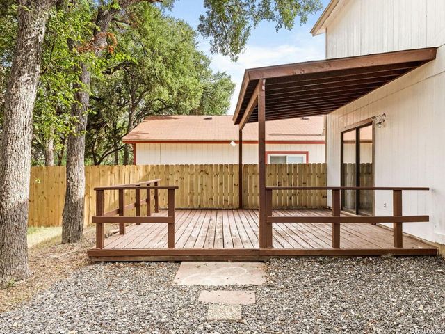 13042 Maple Park, San Antonio, TX 78249