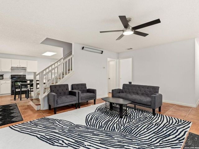 13042 Maple Park, San Antonio, TX 78249