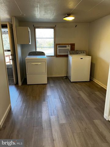 2421 MIFFLIN ST, Lebanon, PA 17046
