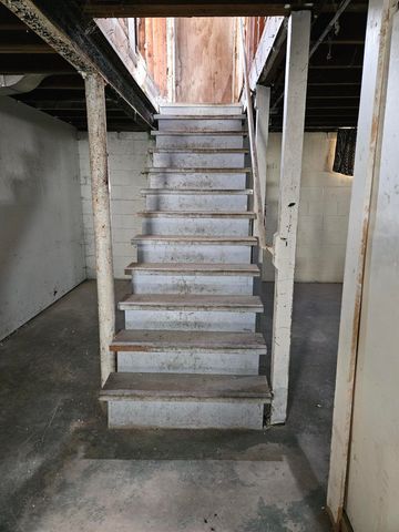 4383 Monroe Street, Gary, IN 46408