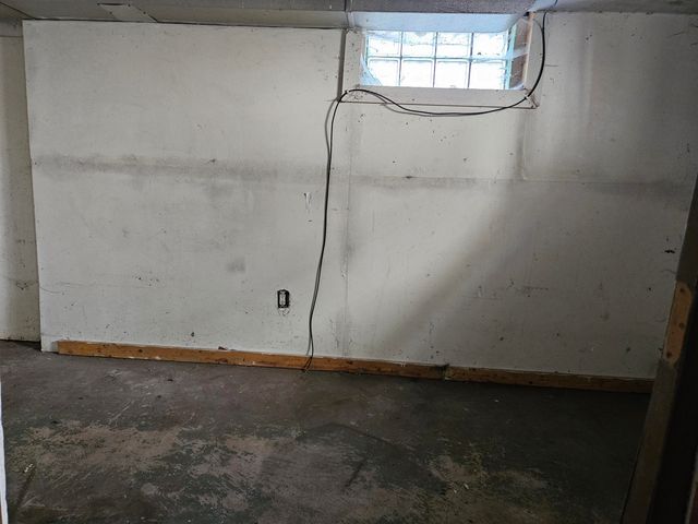 4383 Monroe Street, Gary, IN 46408