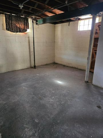 4383 Monroe Street, Gary, IN 46408