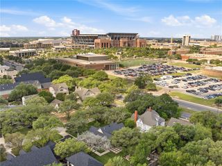 107 Pershing Avenue, College Station, TX 77840