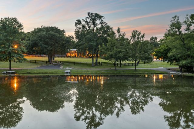9862 Sam Donald Rd, Nolensville, TN 37135