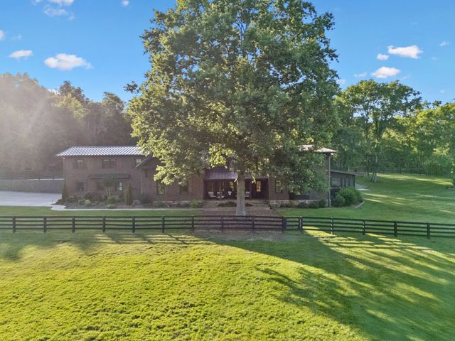 9862 Sam Donald Rd, Nolensville, TN 37135