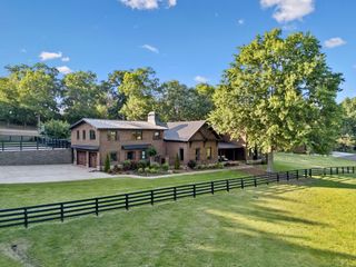 9862 Sam Donald Rd, Nolensville, TN 37135