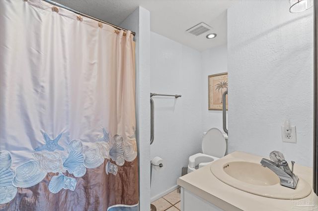 33129 River Rd, Orange Beach, AL 36561