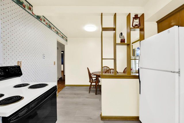 1504 W Leroy AVENUE, Milwaukee, WI 53221