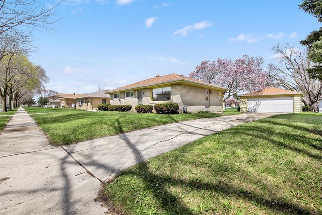 1504 W Leroy AVENUE, Milwaukee, WI 53221