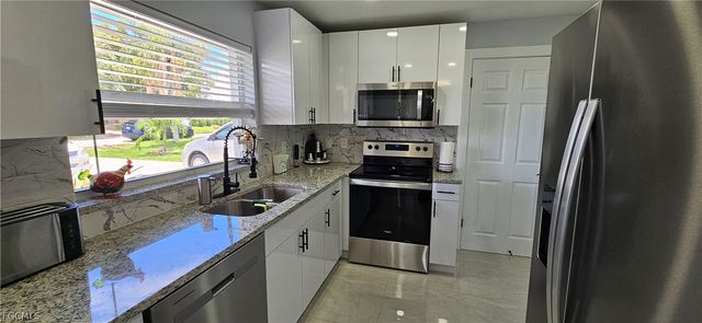 251 SE 46th ST, Cape Coral, FL 33904