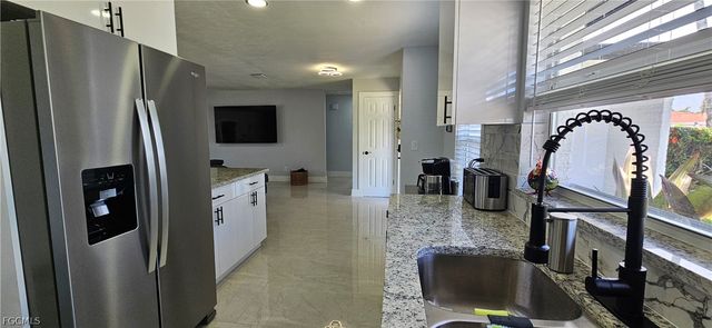 251 SE 46th ST, Cape Coral, FL 33904