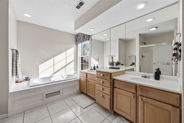 2025 Newcastle Road, Marion, IA 52302