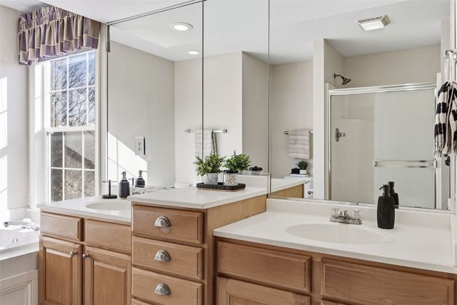 2025 Newcastle Road, Marion, IA 52302