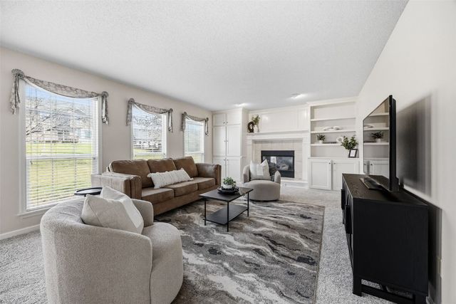 2025 Newcastle Road, Marion, IA 52302