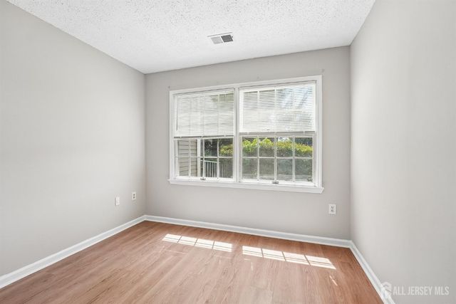 911 Edpas Road, New Brunswick, NJ 08901