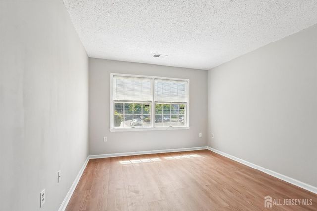 911 Edpas Road, New Brunswick, NJ 08901