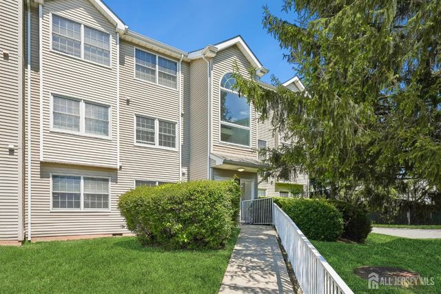 911 Edpas Road, New Brunswick, NJ 08901