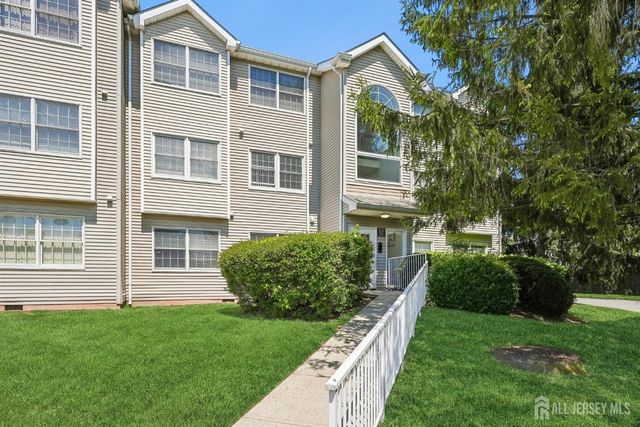 911 Edpas Road, New Brunswick, NJ 08901