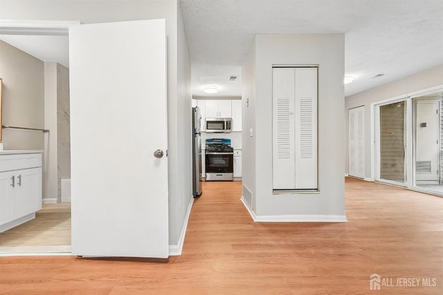 911 Edpas Road, New Brunswick, NJ 08901