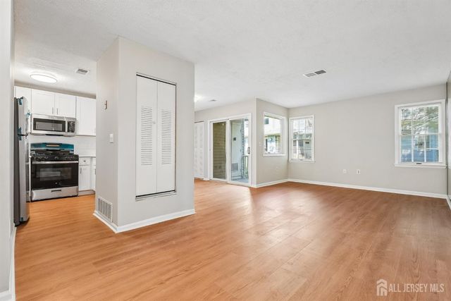 911 Edpas Road, New Brunswick, NJ 08901