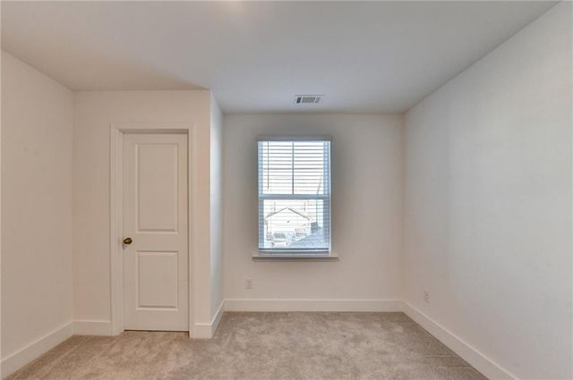 659 Caryle Trail Lane, Loganville, GA 30052