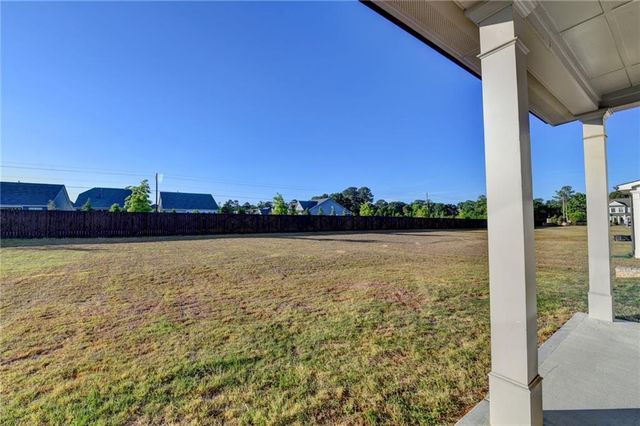 659 Caryle Trail Lane, Loganville, GA 30052