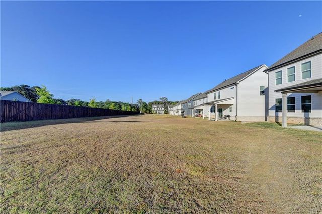 659 Caryle Trail Lane, Loganville, GA 30052