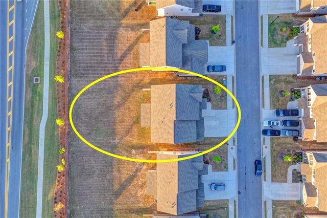 659 Caryle Trail Lane, Loganville, GA 30052