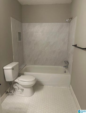 820 Beacon Pkwy E Apt D, Birmingham, AL 35209