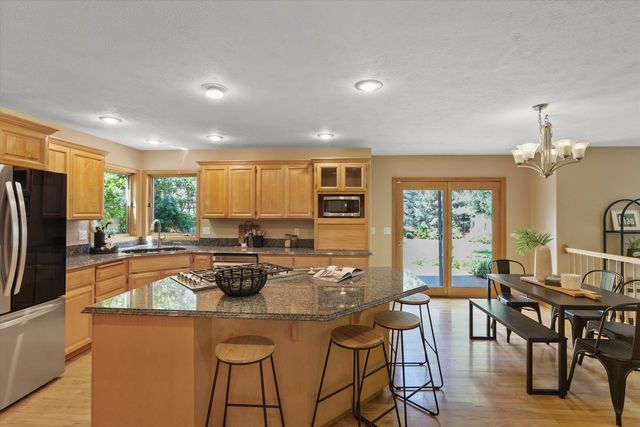 1920 S Rocky Ridge Dr, Spokane Valley, WA 99212